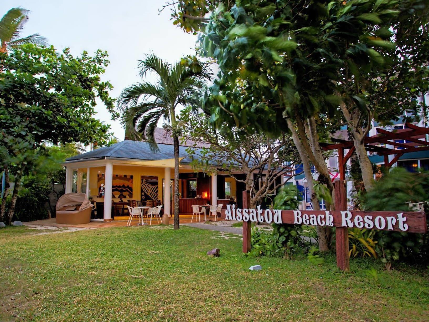 Aissatou Beach Resort Balabag  Exterior photo
